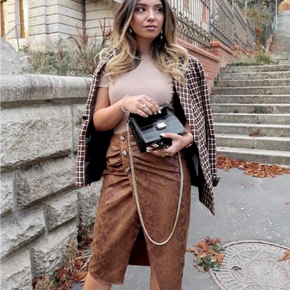 Zara Textured Tan Pencil Skirt